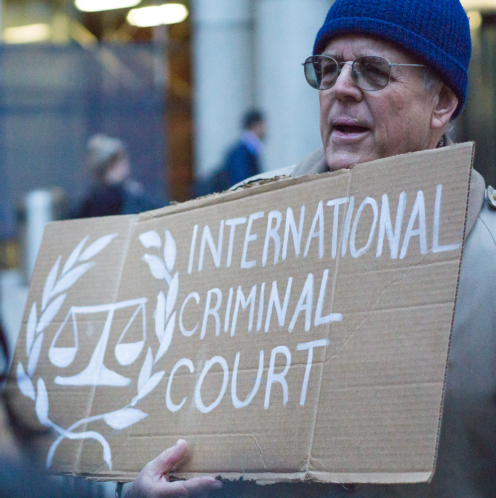 kissinger protest jpeg_09